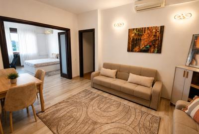 Apartament cu 3 camere semidecomandat în Grădina Icoanei