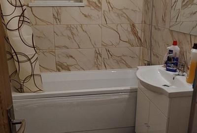 Apartament cu 3 camere decomandat în Zimbru - 1