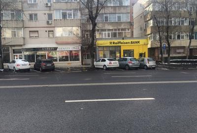 Spațiu comercial, de 175 mp, în Central - 9
