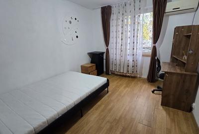 Apartament cu 3 camere decomandat în Central - 1