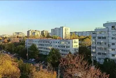 Apartament cu 3 camere decomandat în Titan - 2