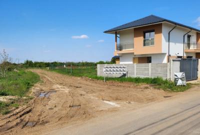 Domnesti, Ciutaci, vila tip duplex, P+1E+Pod, 4 camere, 120m Domnesti, Ciutaci, vila tip duplex, P+1E+Pod, 4 camere, 120m - 13