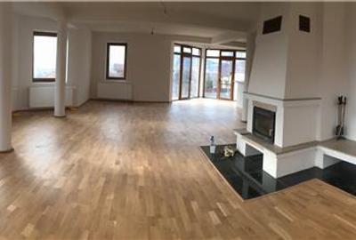 Casă cu 9 camere cu Teren 900 Mp în Cornu - 4