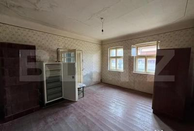 Casă cu 3 camere cu Teren 700 Mp în Central - 9