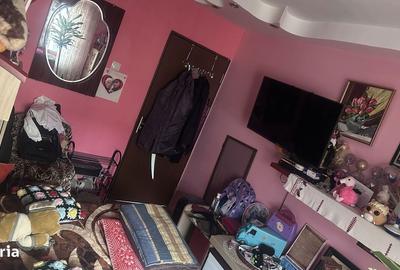 Apartament cu 4 camere decomandat în Poarta 6 - 8