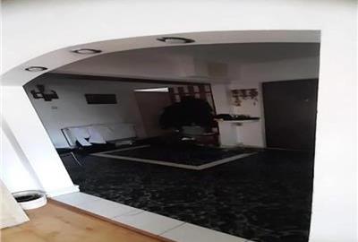 Apartament cu 4 camere, decomandat - zona Astra. - 1