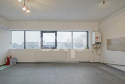 Spațiu comercial, de 210 mp, în Tractorul