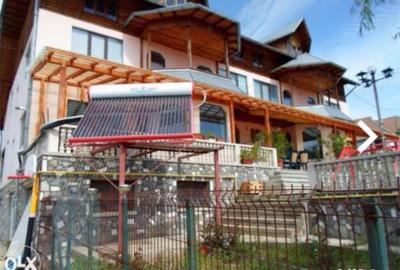 Casă cu 7 camere cu Teren 1621 Mp în Central - 8