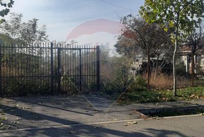 Teren Construcții intravilan de 1495 mp, în Vest - 4