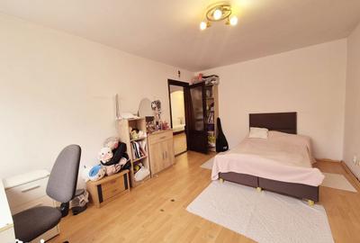 Apartament cu 4 camere semidecomandat în Precista - 15