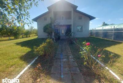 Casă cu 4 camere cu Teren 1052 Mp în Central - 16
