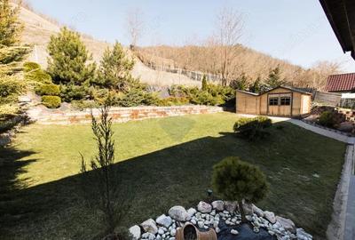 Casă cu Teren 1700 Mp în Mediaș - 1