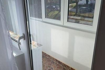 Apartament cu 3 camere decomandat în Calea București - 2