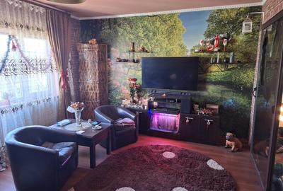 Casă individuală cu 6 camere cu Canalizare în Castelu - 3