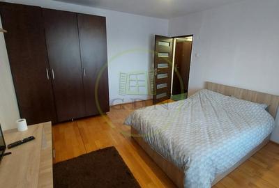 Garsonieră decomandată, mobilată în Rovine