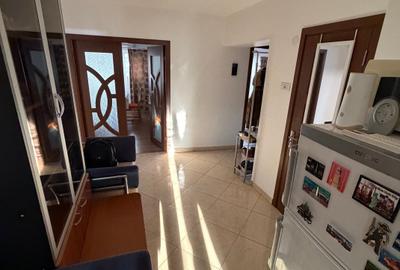 Apartament cu 5 camere decomandat în Calea Călărașilor - 16