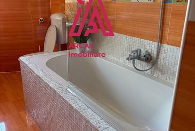 Casă cu 5 camere cu Teren 1300 Mp în Central - 11
