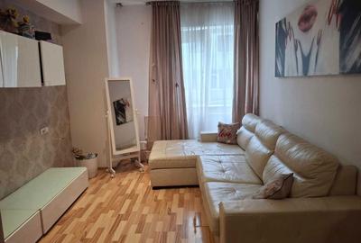 Apartament cu 2 camere decomandat în Runcu