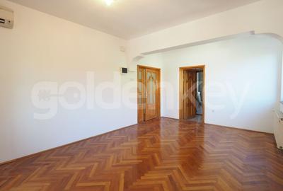 Vila spatioasa cu 13 camere | 572mp utili | 1321mp teren - 19