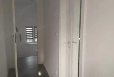 Casă cu Teren 115 Mp în Semicentral - 1