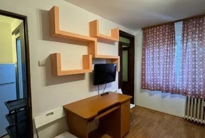 Garsonieră decomandată în Semicentral