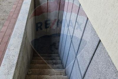 Casa / Vila cu 6 camere de vanzare - CORNU - 18