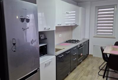 Apartament cu 2 camere decomandat în Central - 2