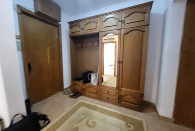 Apartament cu 2 camere decomandat, mobilat în Tomis III - 3