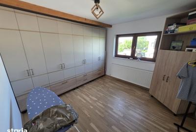 Casă cu 4 camere cu Teren 800 Mp în Stupini - 8
