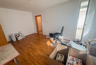 Apartament cu 2 camere semidecomandat în Teiul Doamnei - 3