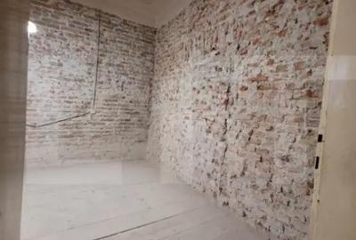 Apartament cu 3 camere semidecomandat în Central - 5