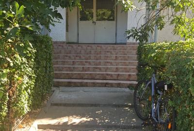 Apartament 2 Camere - Decomandat - Centrala - Parcare-Etaj 2/4 - Zona Vacaresti Apartament 2 Camere - Decomandat - Centrala - Parcare-Etaj 2/4 - Zona Vacaresti - 3