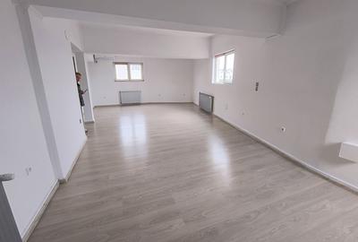 Birou, de 190 mp, în P-ța Romană - 2