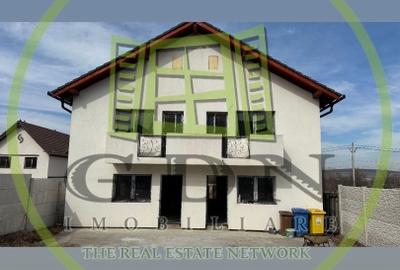 Casă individuală cu 3 camere cu Canalizare în Cristian - 2