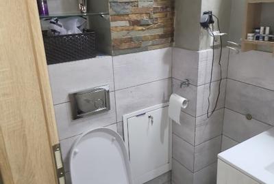 Apartament cu 4 camere decomandat în Nicolina - 16