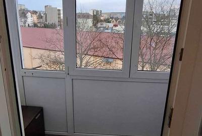 Apartament cu 2 camere nedecomandat în George Enescu - 3