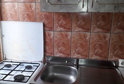 Garsonieră decomandată în Vasile Aaron - 2
