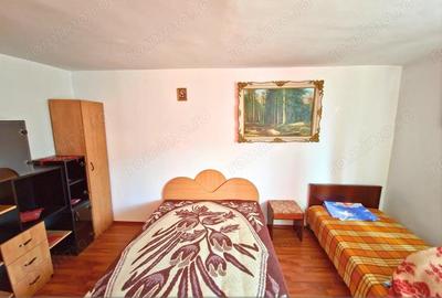 Casă cu 4 camere cu Canalizare în Central - 11