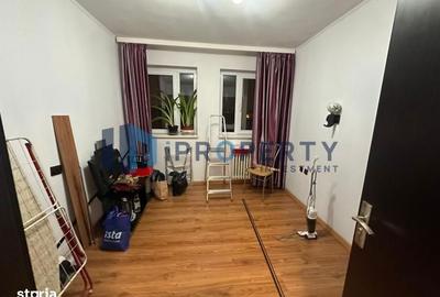 Apartament cu 3 camere, mobilat în Victoriei