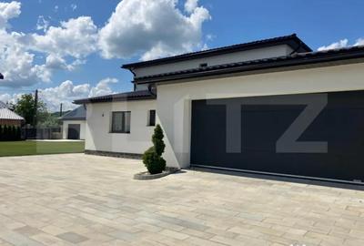 Casă cu 7 camere cu Teren 1440 Mp în Uriu - 4