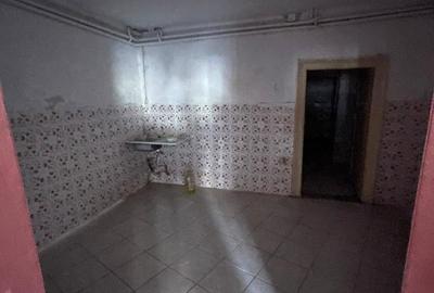 Casă cu 5 camere în Central - 4