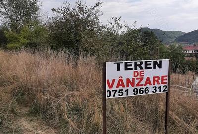 Teren de 4700 mp, în Central - 3