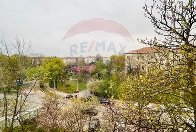 Apartament cu 3 camere semidecomandat, mobilat în Rogerius - 17