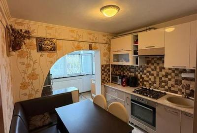 Apartament cu 3 camere decomandat în Nicolina - 6