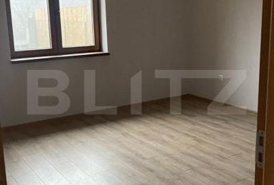 Casă cu 3 camere cu Teren 541 Mp în Central