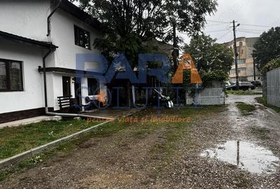 Garsoniera la curte - ultracentral - 1