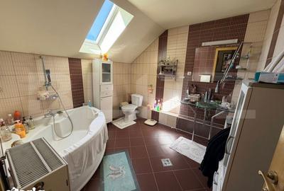 Casă cu 5 camere cu Teren 655 Mp în Sânandrei - 4