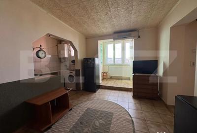 Apartament cu 3 camere semidecomandat în Central - 6