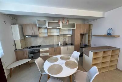 Apartament cu 2 camere semidecomandat, mobilat în Bună Ziua