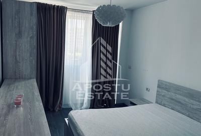 Apartament cu 3 camere decomandat, mobilat în Torontalului